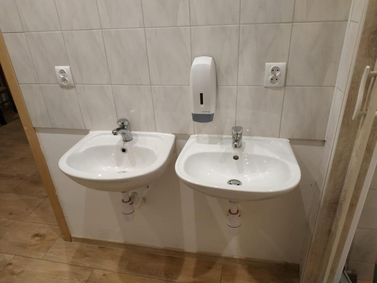 4U Hostel Zgorzelec - Free Parking Jedrzychowice  Exteriér fotografie